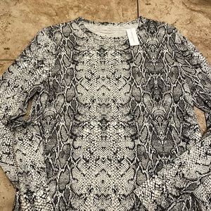 NWT Banana Republic Malibu Tee - size M